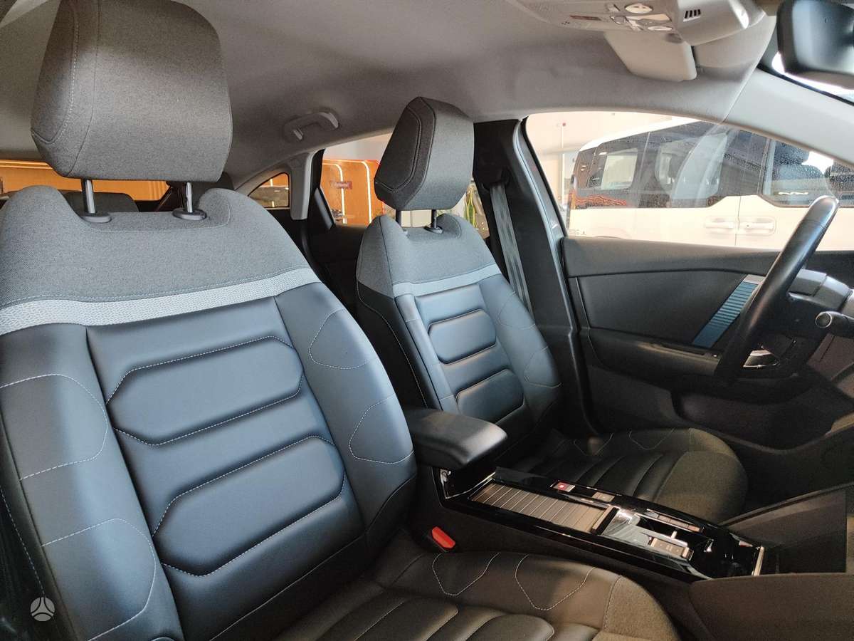 Citroen e-C4, 50 кВт·ч, Хэтчбек