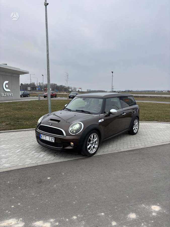 Mini Clubman, 1.6 l., Седан