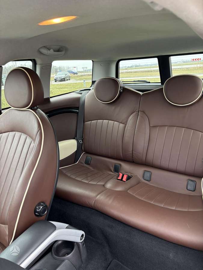 Mini Clubman, 1.6 l., Седан
