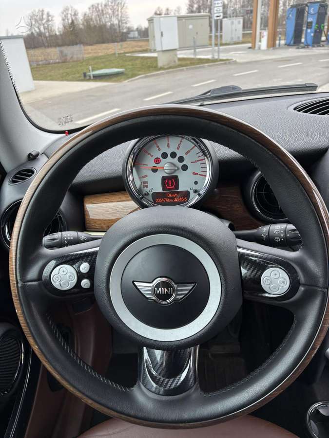 Mini Clubman, 1.6 l., Седан