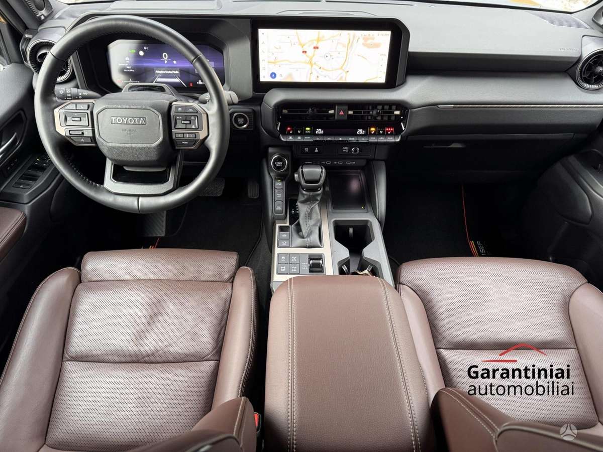 Toyota Land Cruiser - 7