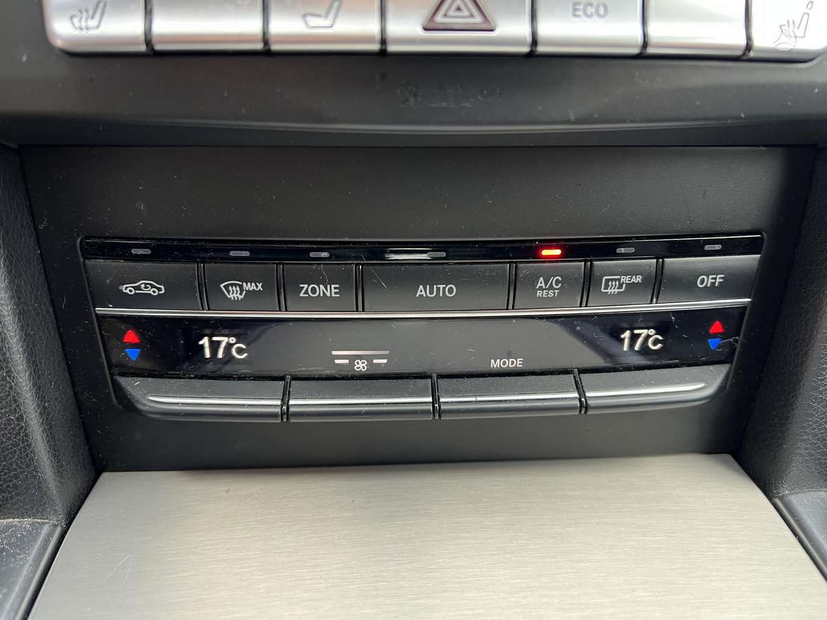Mercedes-Benz E200, 2.1 l., Универсал