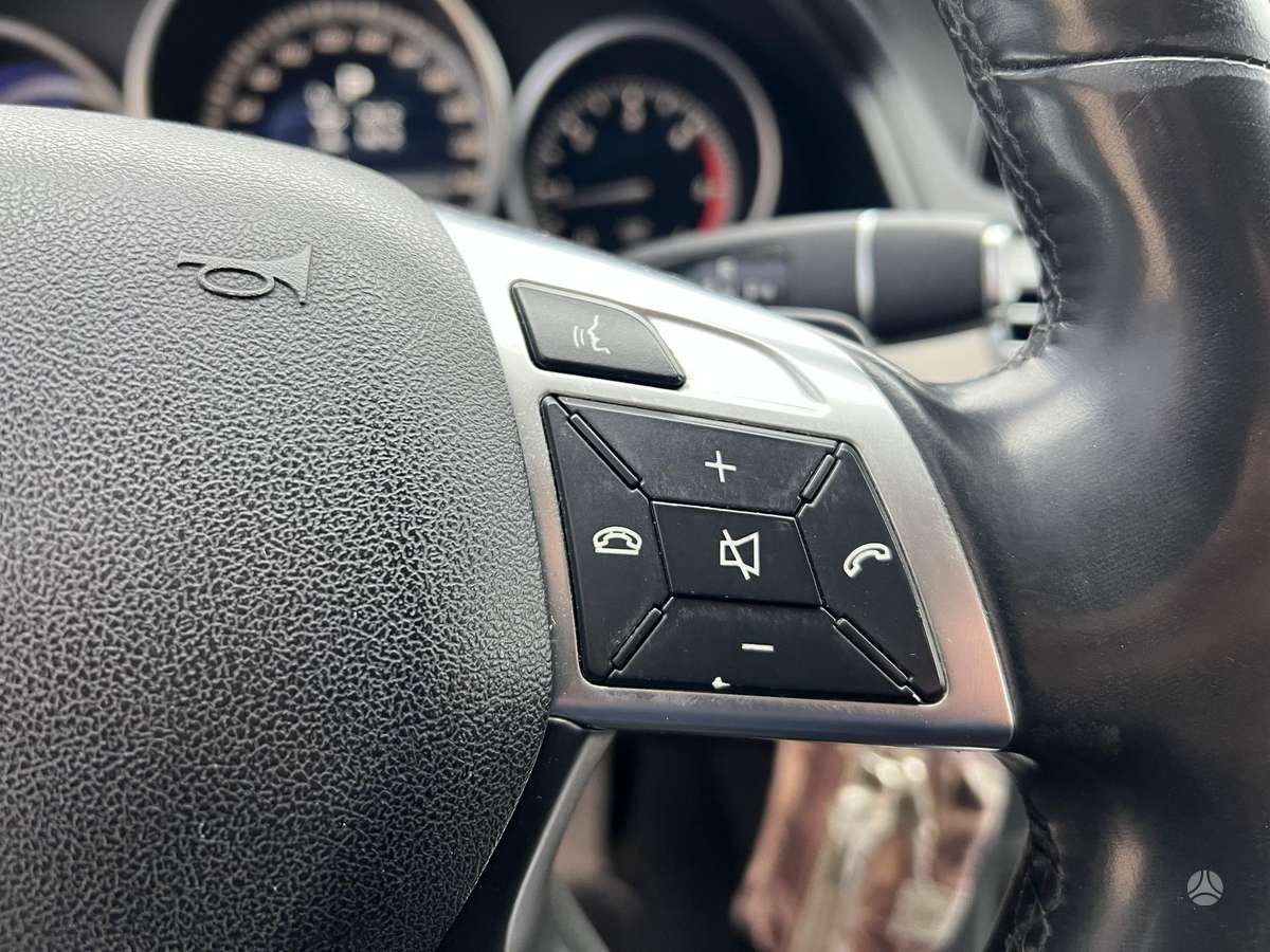 Mercedes-Benz E200, 2.1 l., Универсал