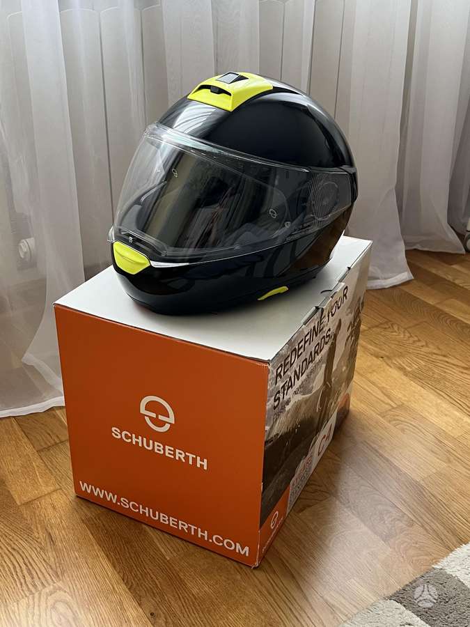 Schuberth C4 pro, modular / flip-up
