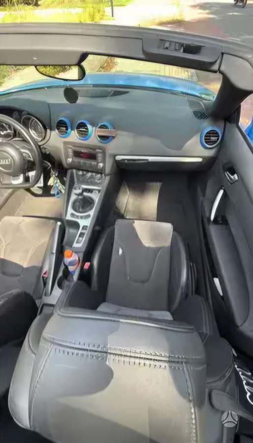 Audi TT, 2.0 l., convertible