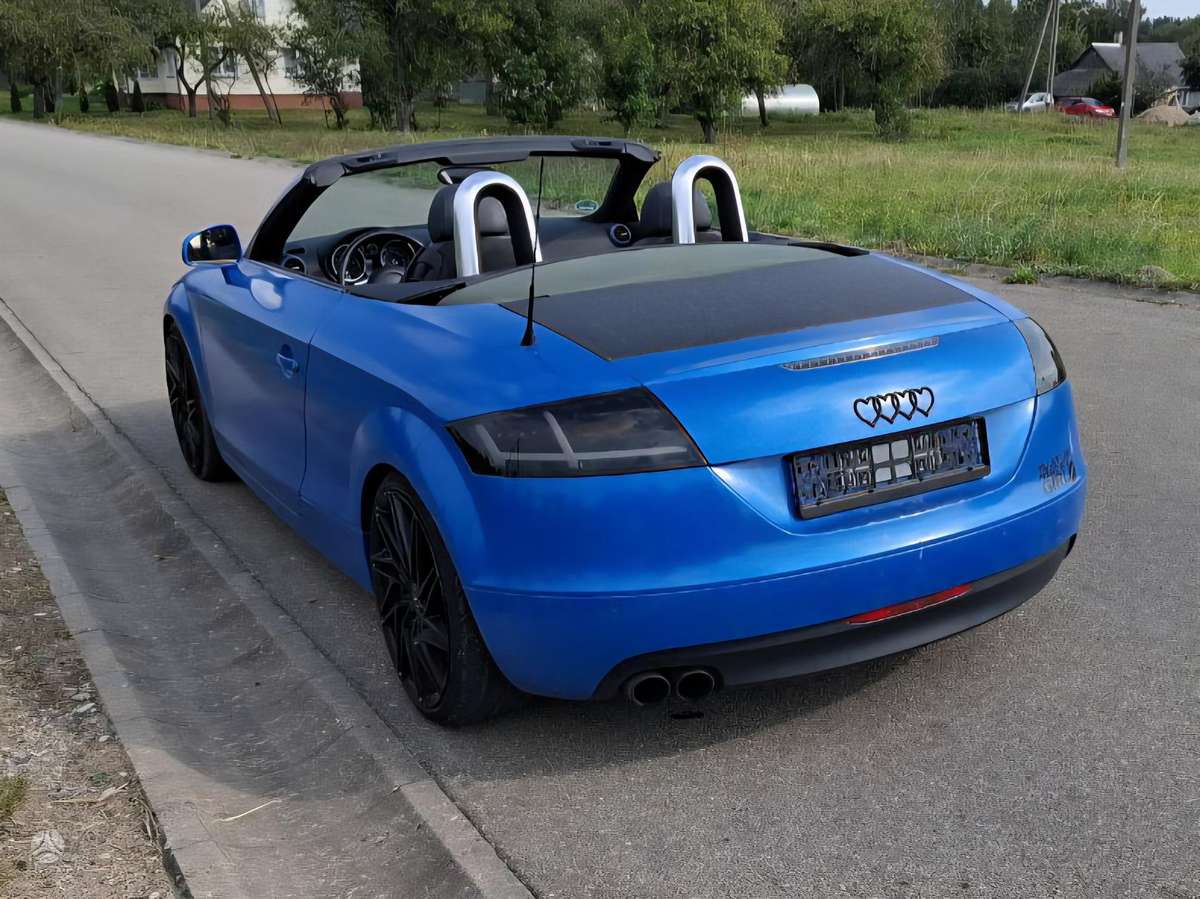 Audi TT, 2.0 l., convertible