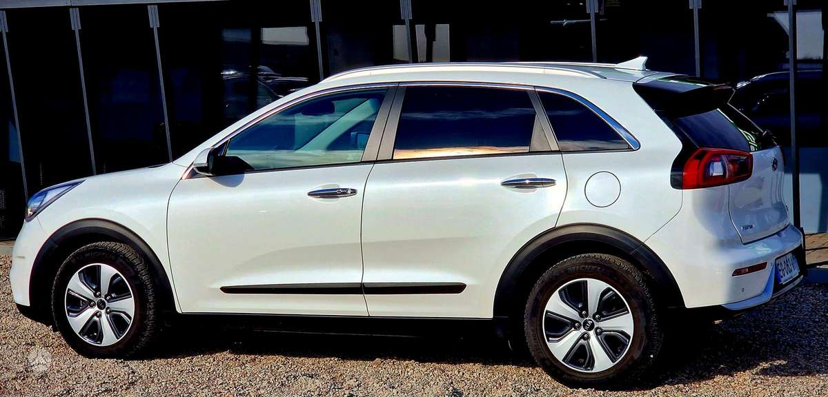 Kia Niro, 1.6 l., hatchback