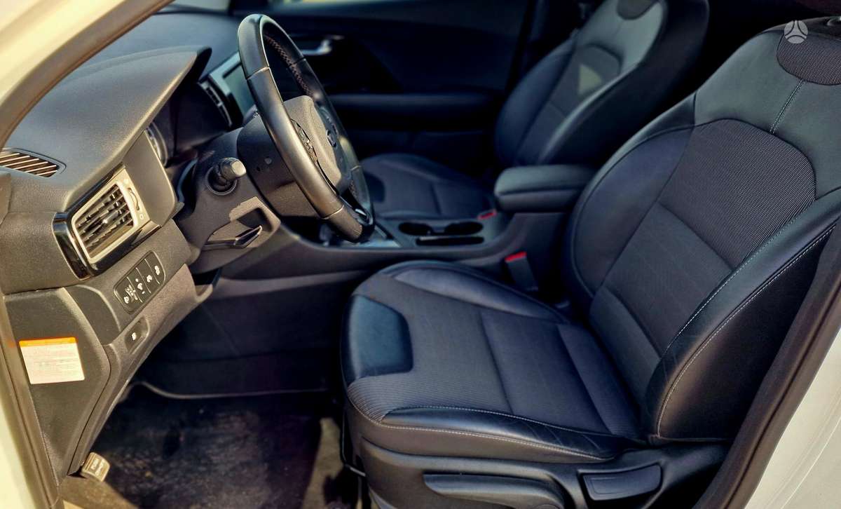 Kia Niro, 1.6 l., hatchback