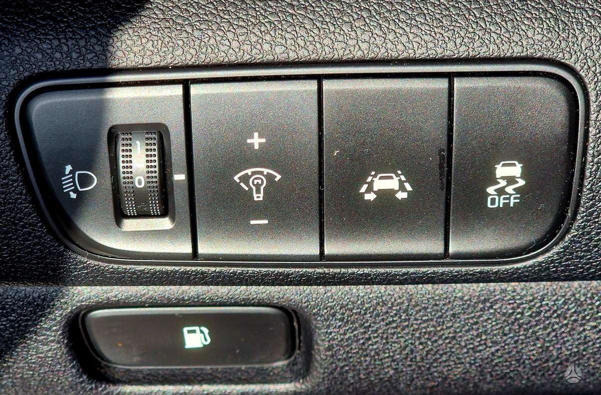 Kia Niro, 1.6 l., hatchback