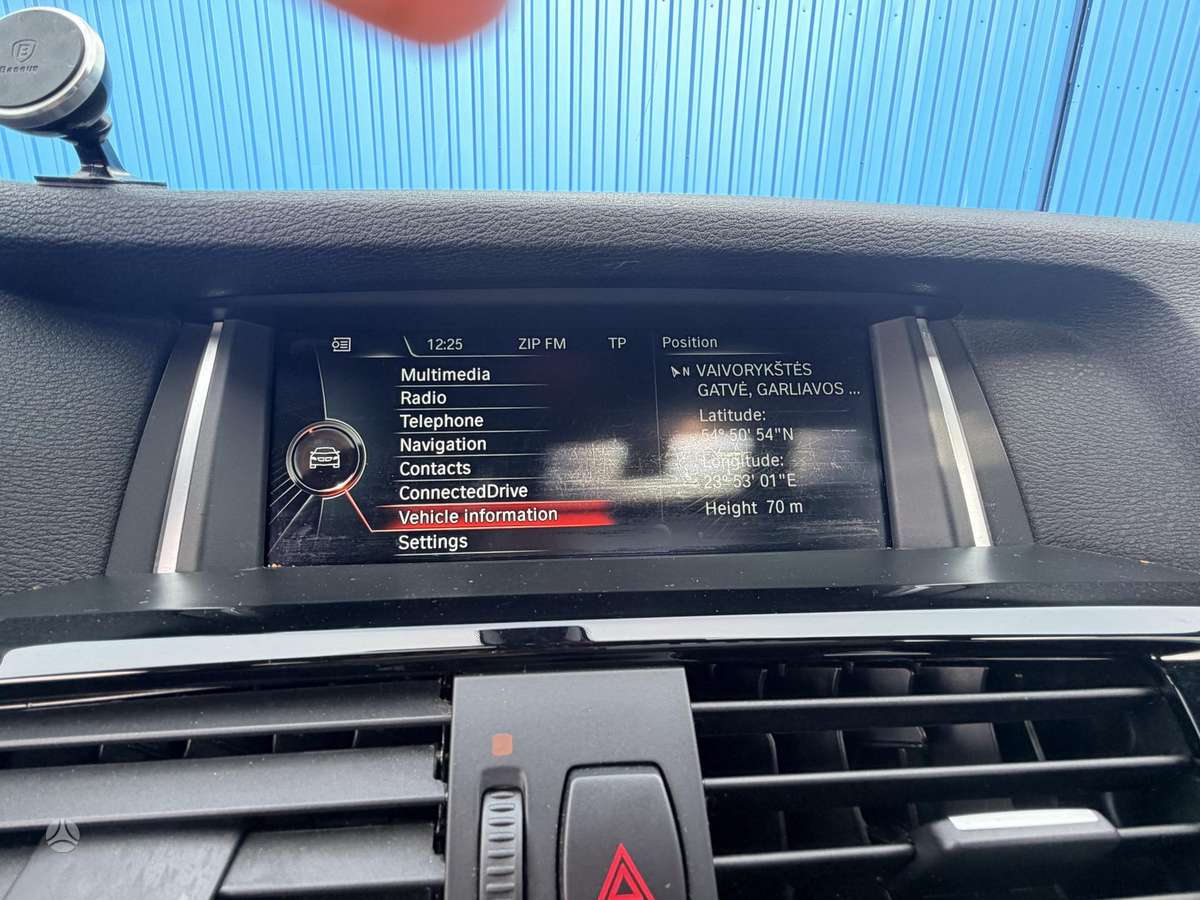 BMW X4, 3.0 l., off-road / crossover