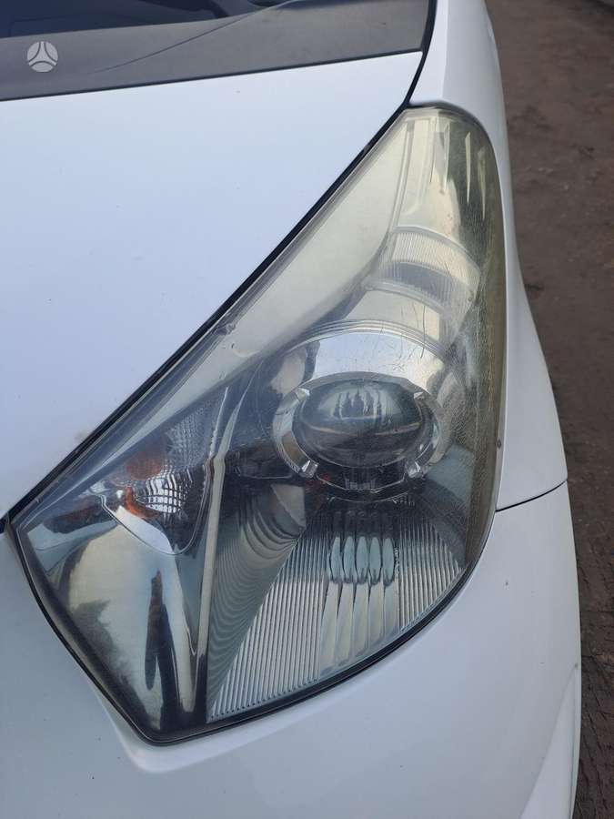 Toyota iQ, 1.0 l., hatchback