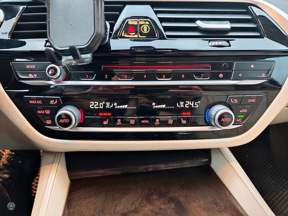 BMW 520, 2.0 l., Универсал