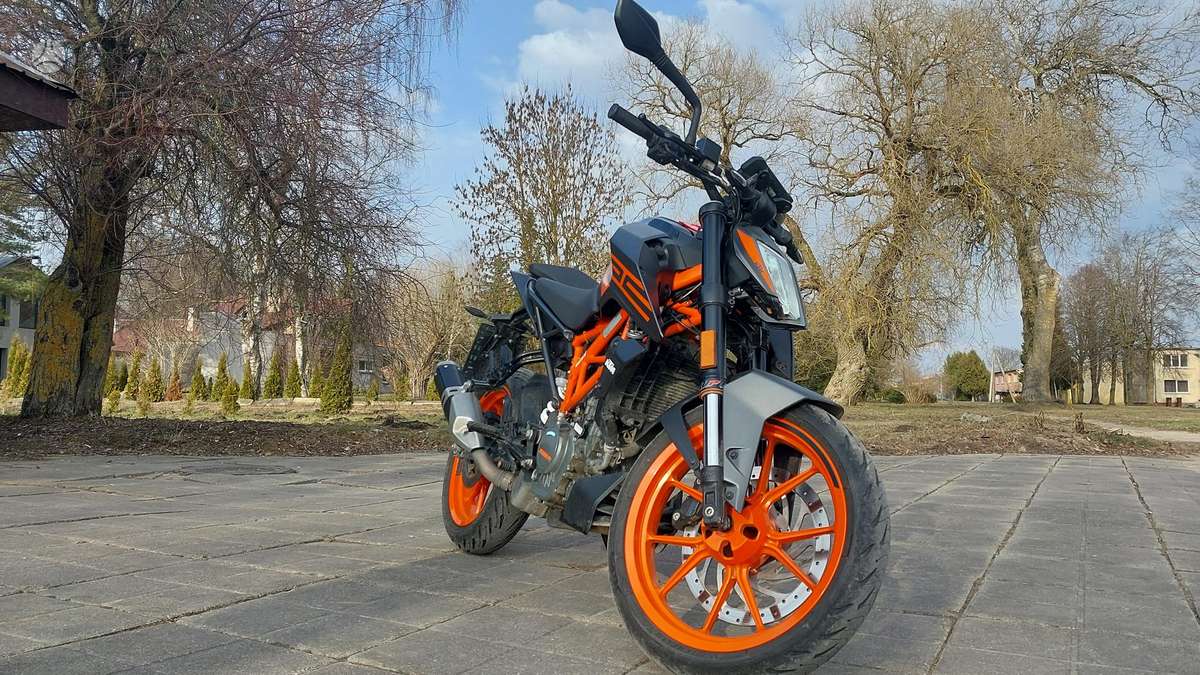 KTM Duke 125cc, street / classic