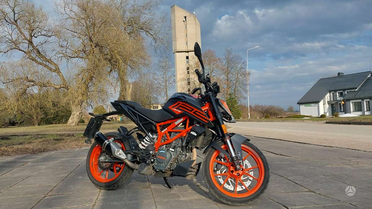 KTM Duke 125cc, street / classic