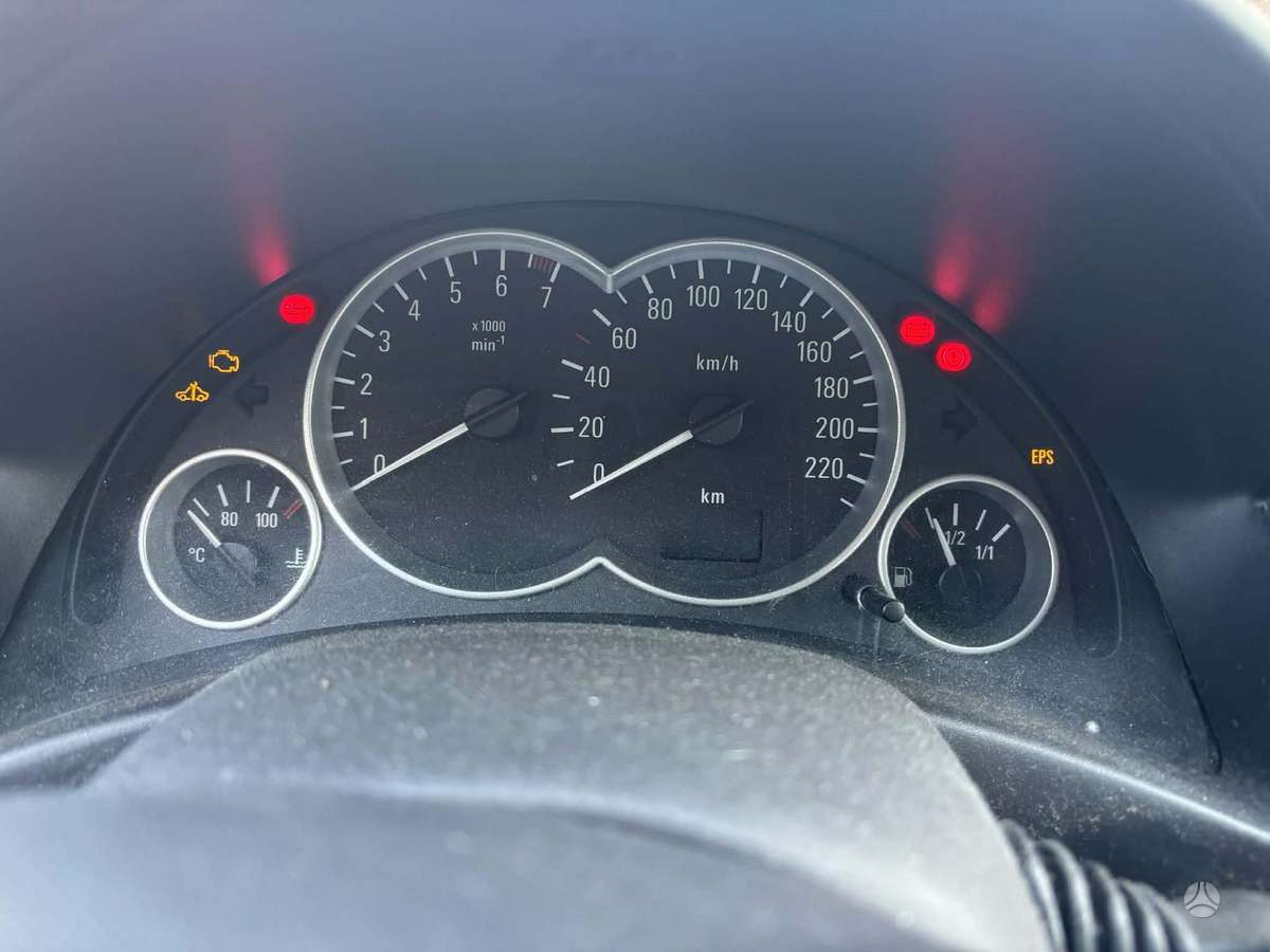 Opel Corsa, 1.2 l., Хэтчбек