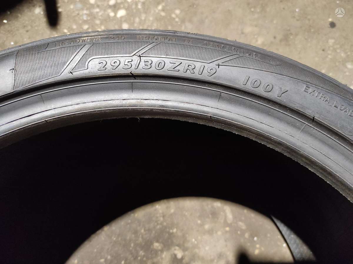 Continental, летние 295/30 R19