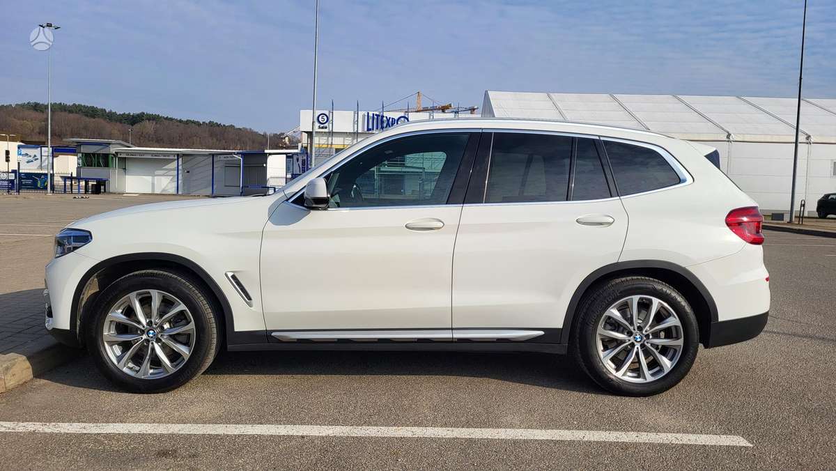 BMW X3, 2.0 l., off-road / crossover