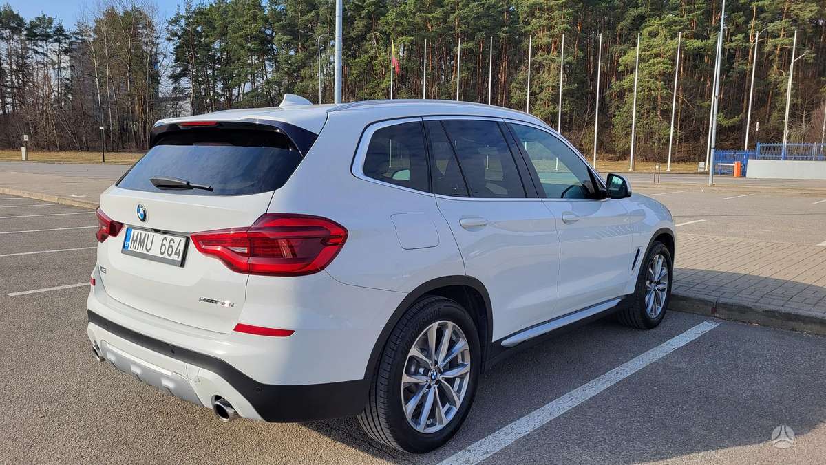 BMW X3, 2.0 l., off-road / crossover