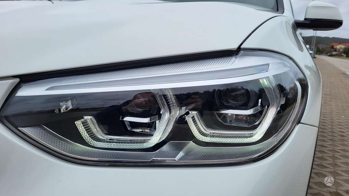 BMW X3, 2.0 l., off-road / crossover