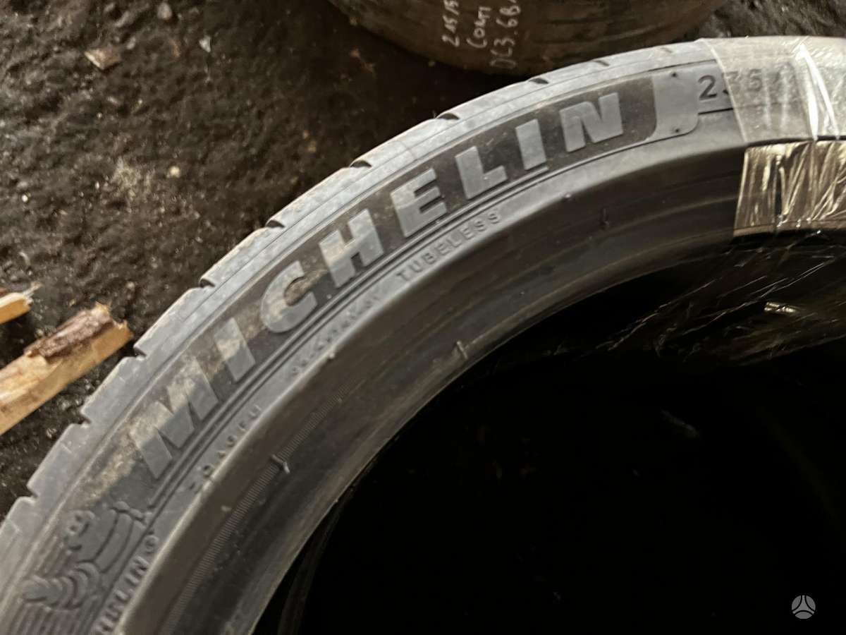 Michelin, летние 235/40 R18