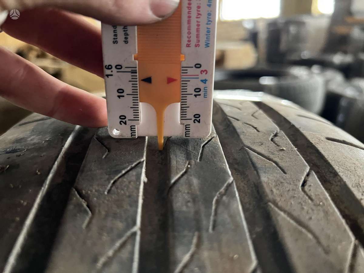 Continental, летние 215/55 R18