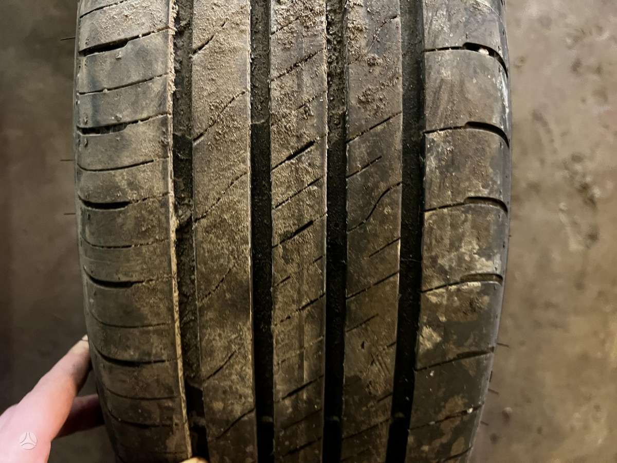 Goodyear, летние 215/60 R17