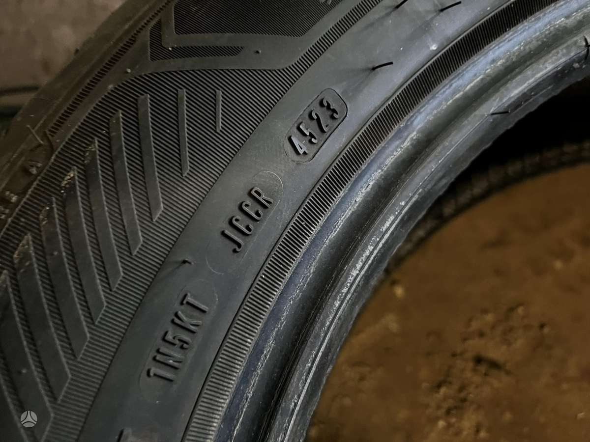 Goodyear, летние 215/60 R17
