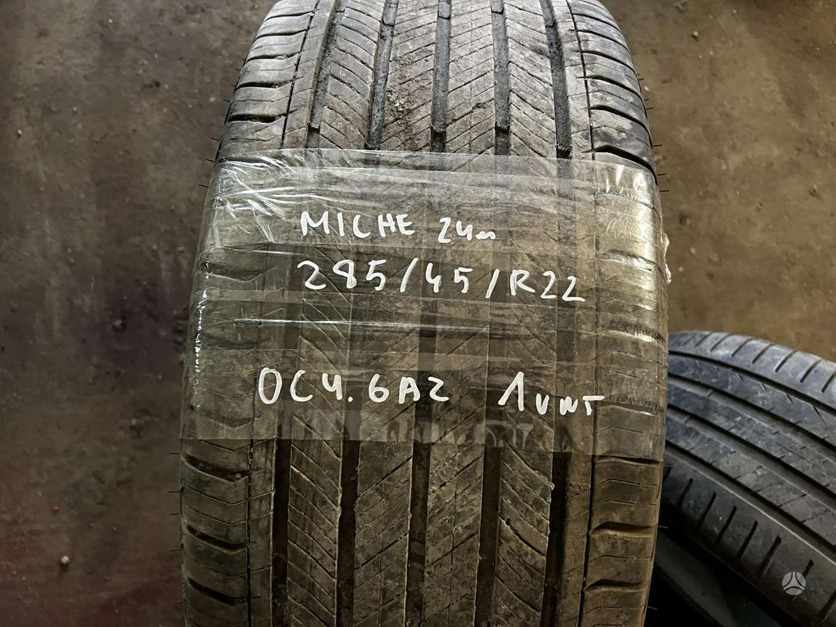 Michelin, all-season 285/45 R22