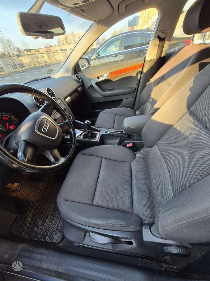Audi A3, 1.6 l., Хэтчбек