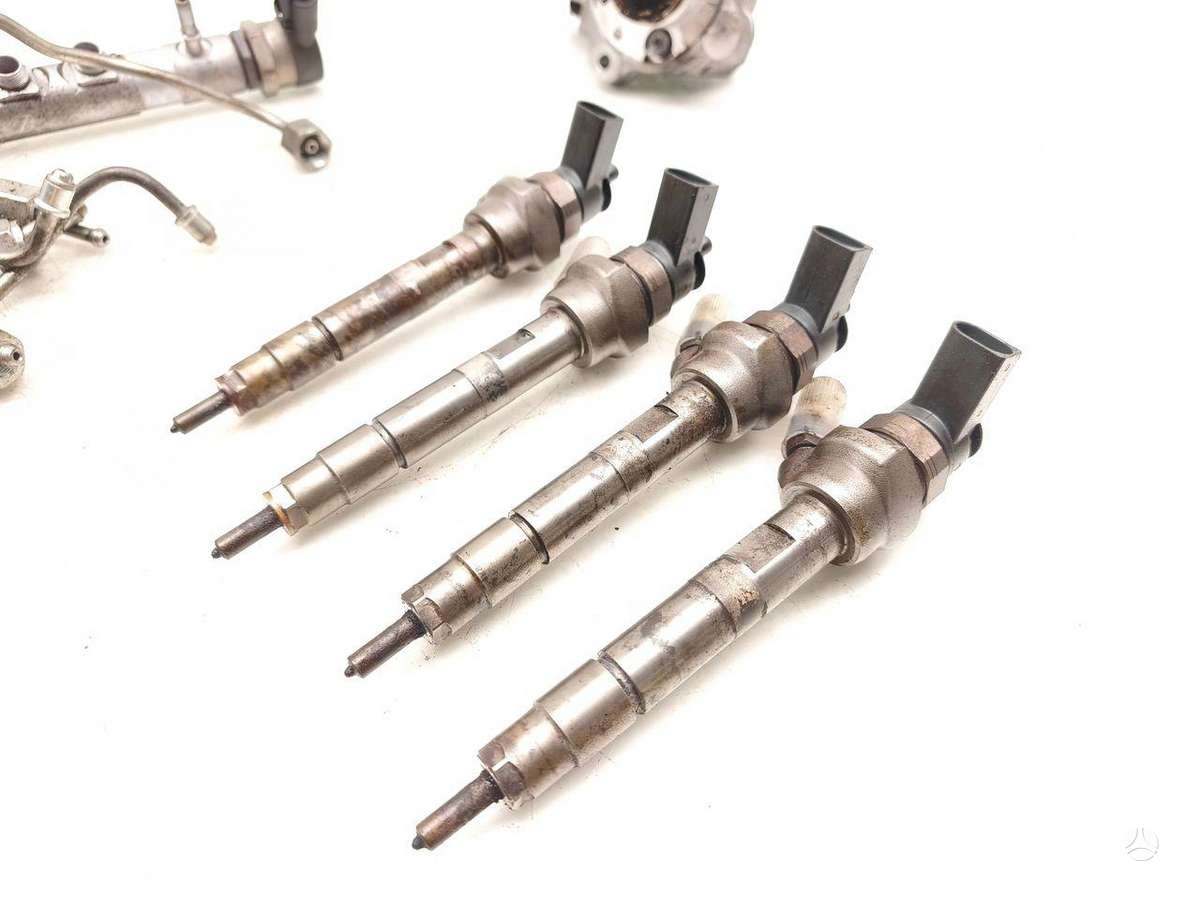 BMW 120, 7797874, injection system