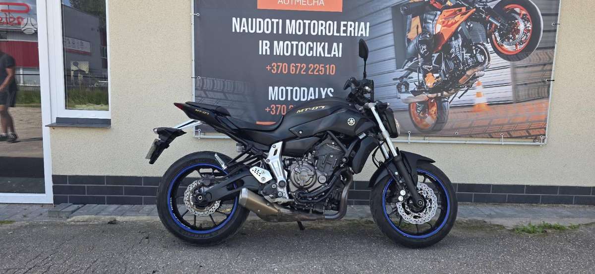 Yamaha MT 07 700cc, street / classic
