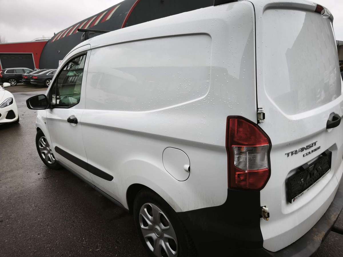 Ford Transit Courier