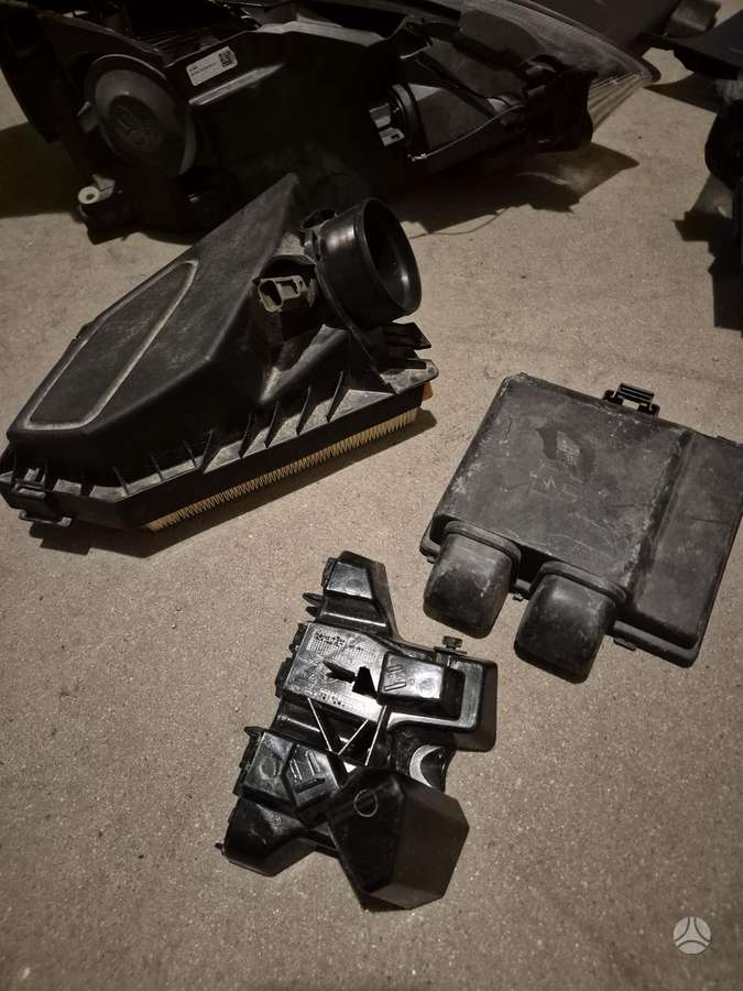 Ford Fiesta kėbulo dalys