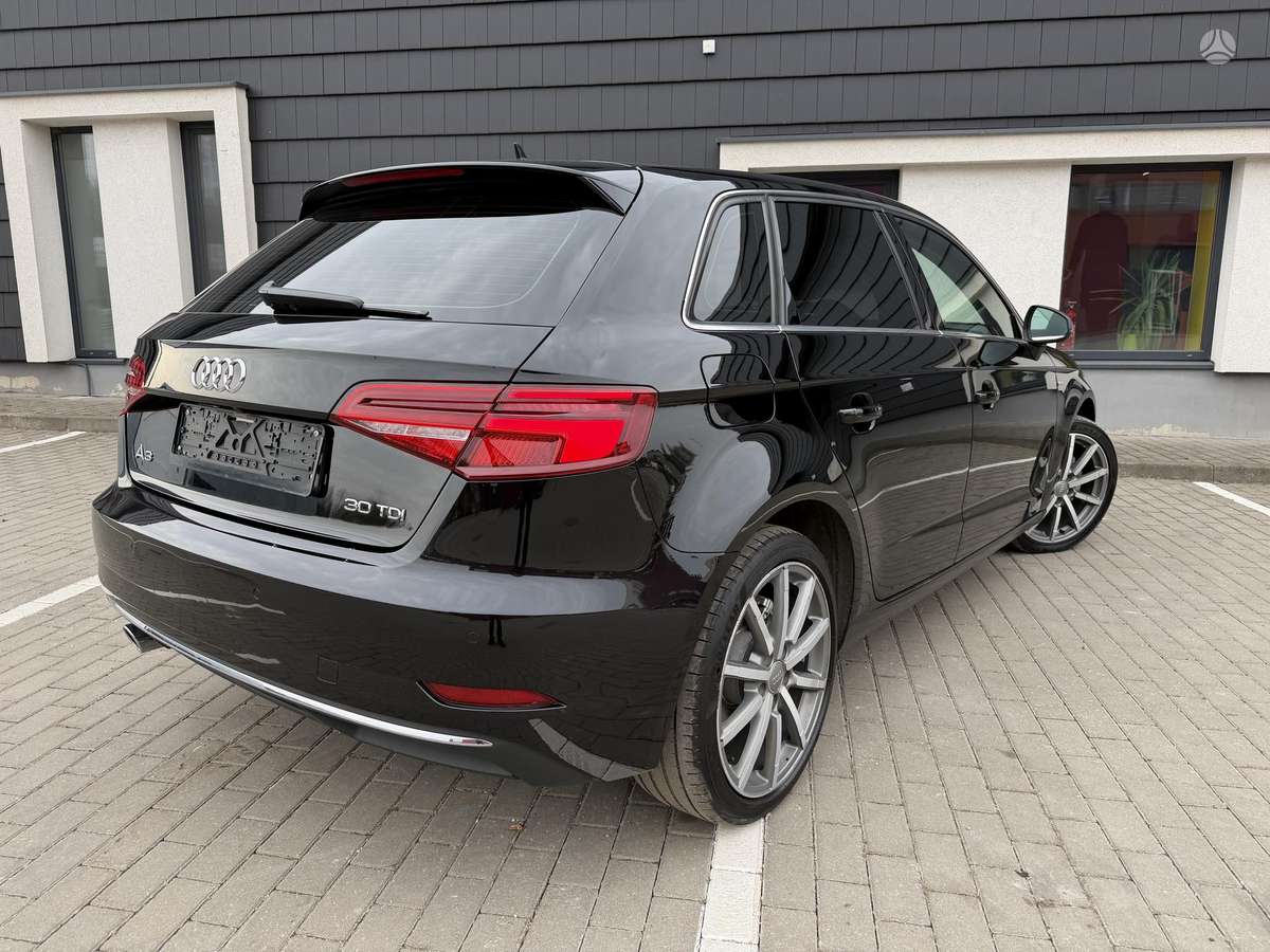 Audi A3, 1.6 l., hatchback