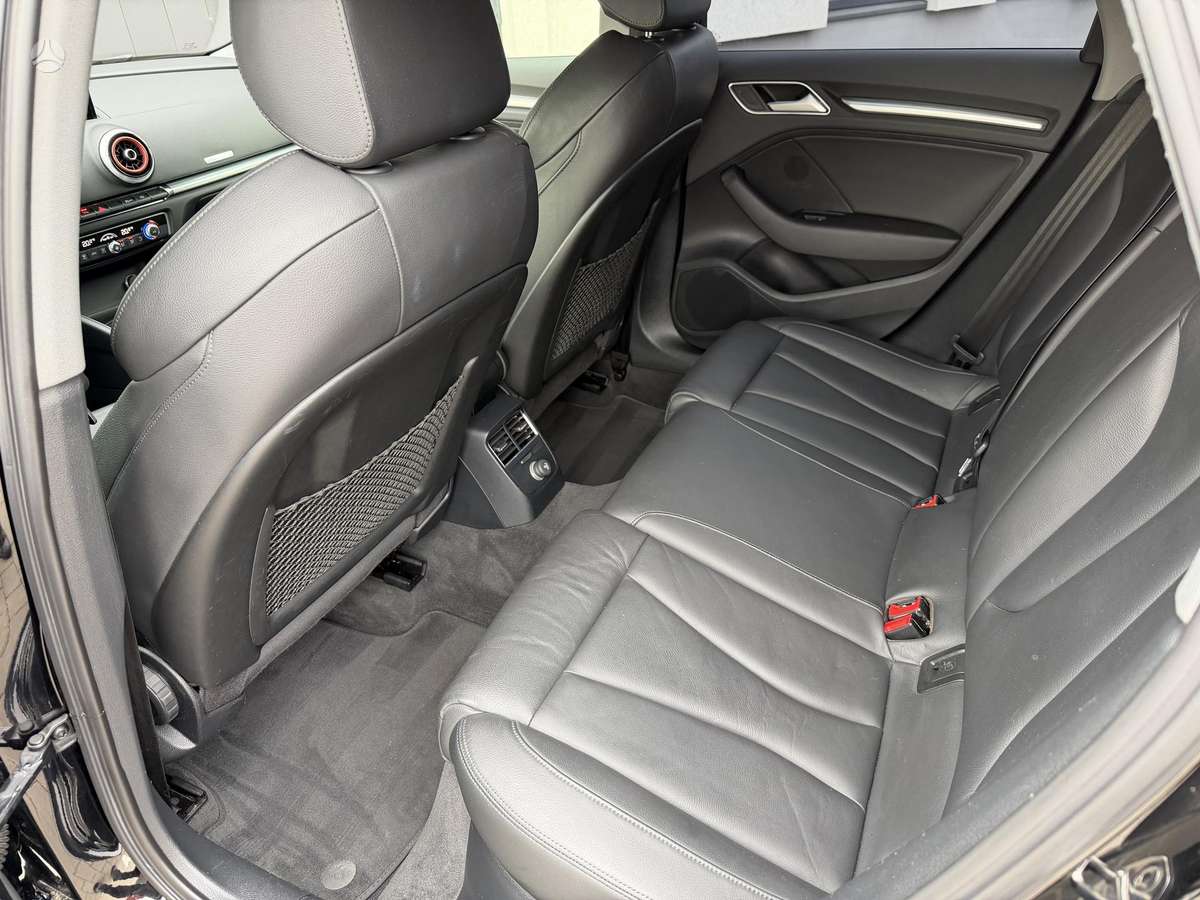 Audi A3, 1.6 l., Хэтчбек