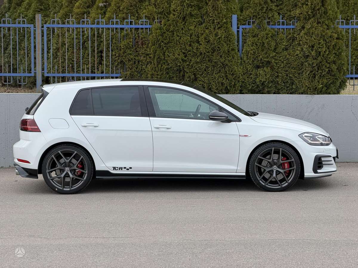 Volkswagen Golf, 2.0 l., hatchback