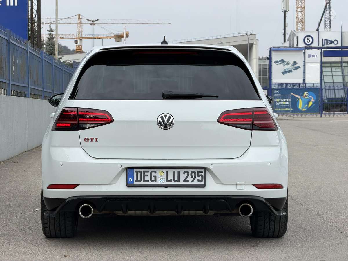 Volkswagen Golf, 2.0 l., hatchback