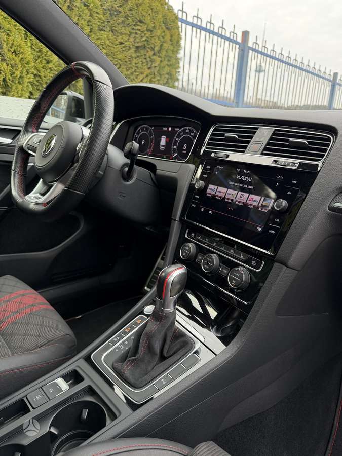 Volkswagen Golf, 2.0 l., hatchback