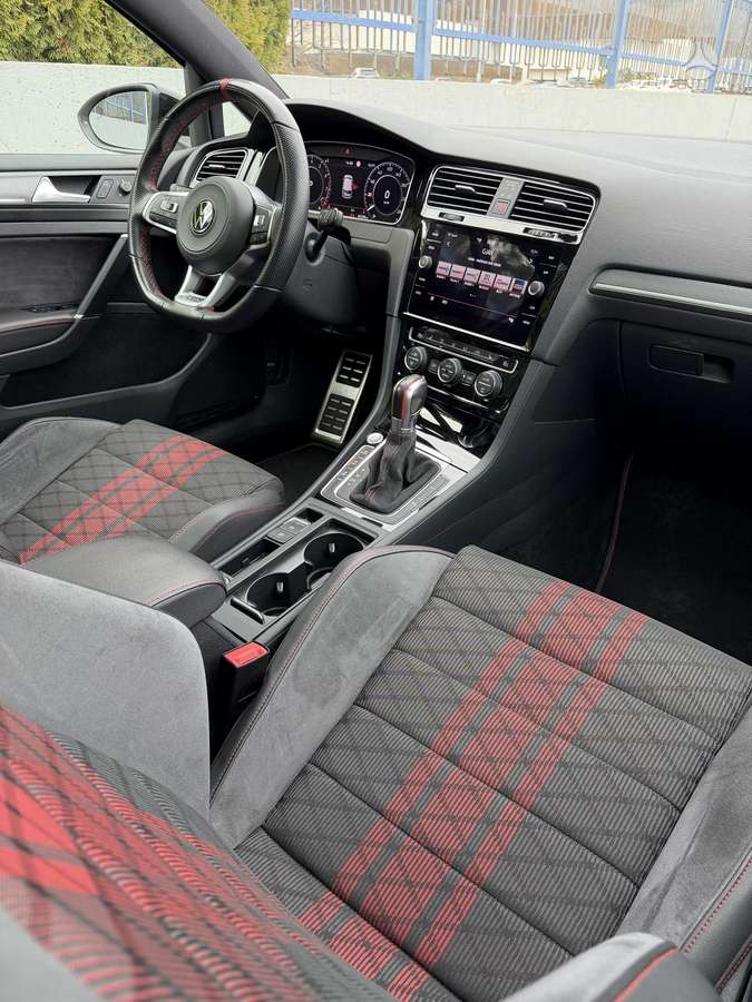 Volkswagen Golf, 2.0 l., hatchback