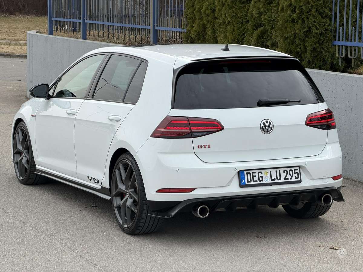 Volkswagen Golf, 2.0 l., hatchback