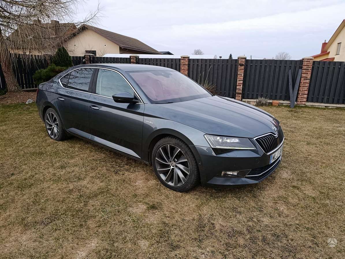 Skoda Superb, 2.0 l., Седан