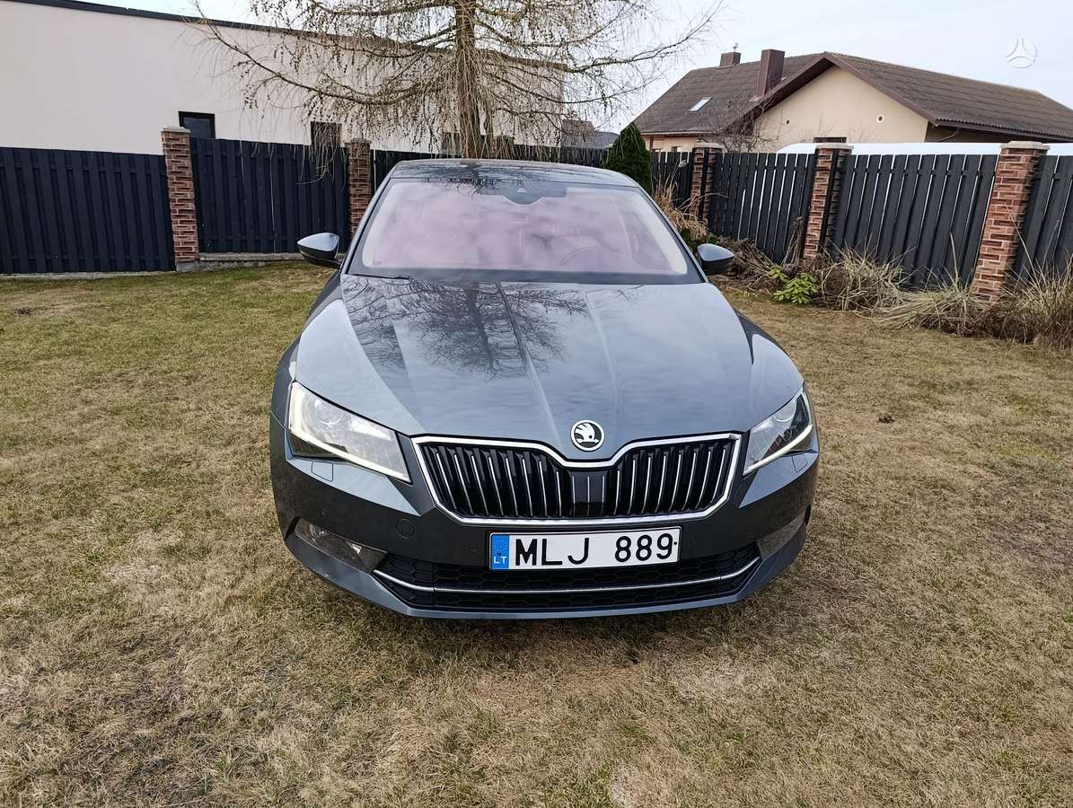 Skoda Superb, 2.0 l., Седан