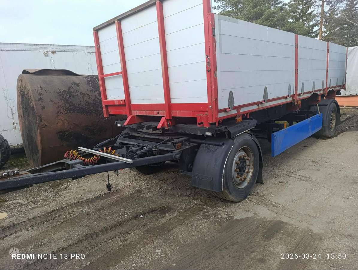Schmitz WF18, bortinės