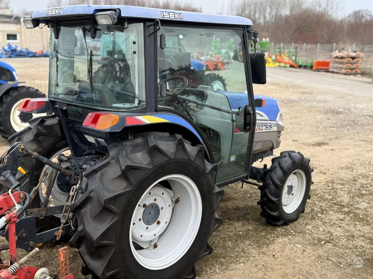 Iseki AT-33, tractors