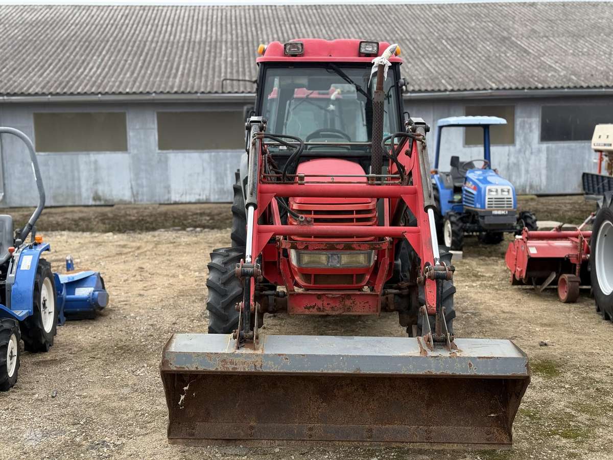 Yanmar EF-525, tractors