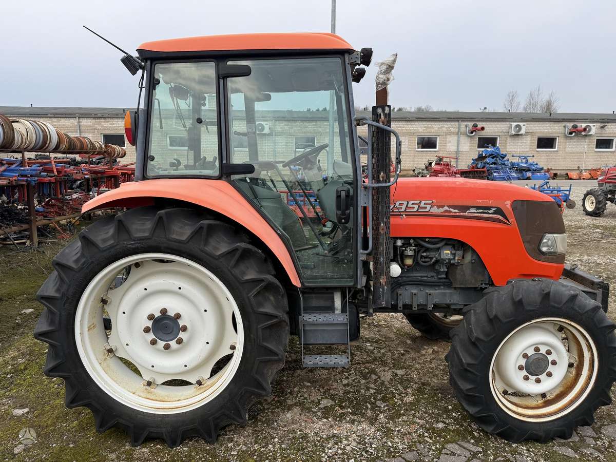 Kubota SMZ955, тракторы