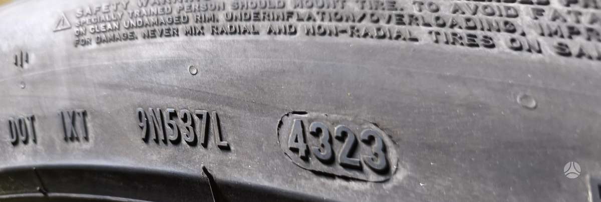 Pirelli PZERO, летние 285/45 R21