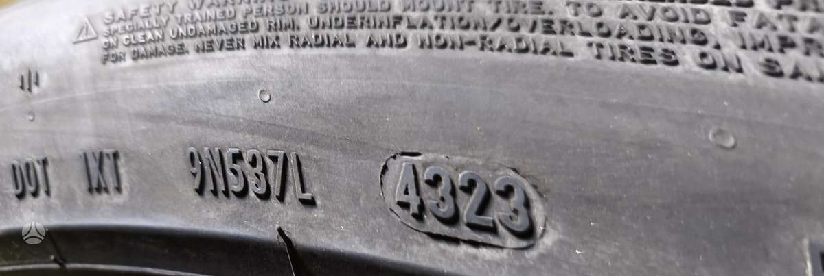 Pirelli PZERO, летние 285/45 R21