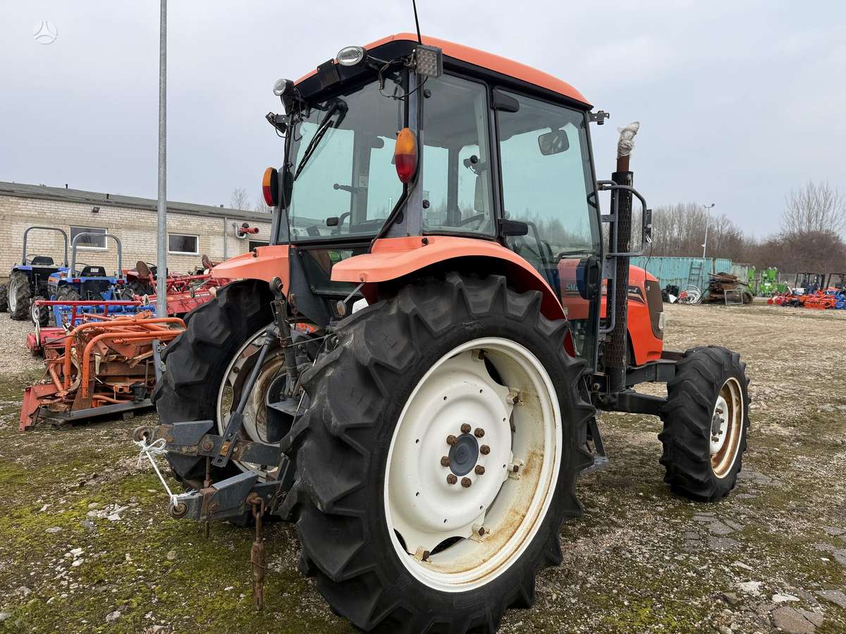 Kubota SMZ955, tractors