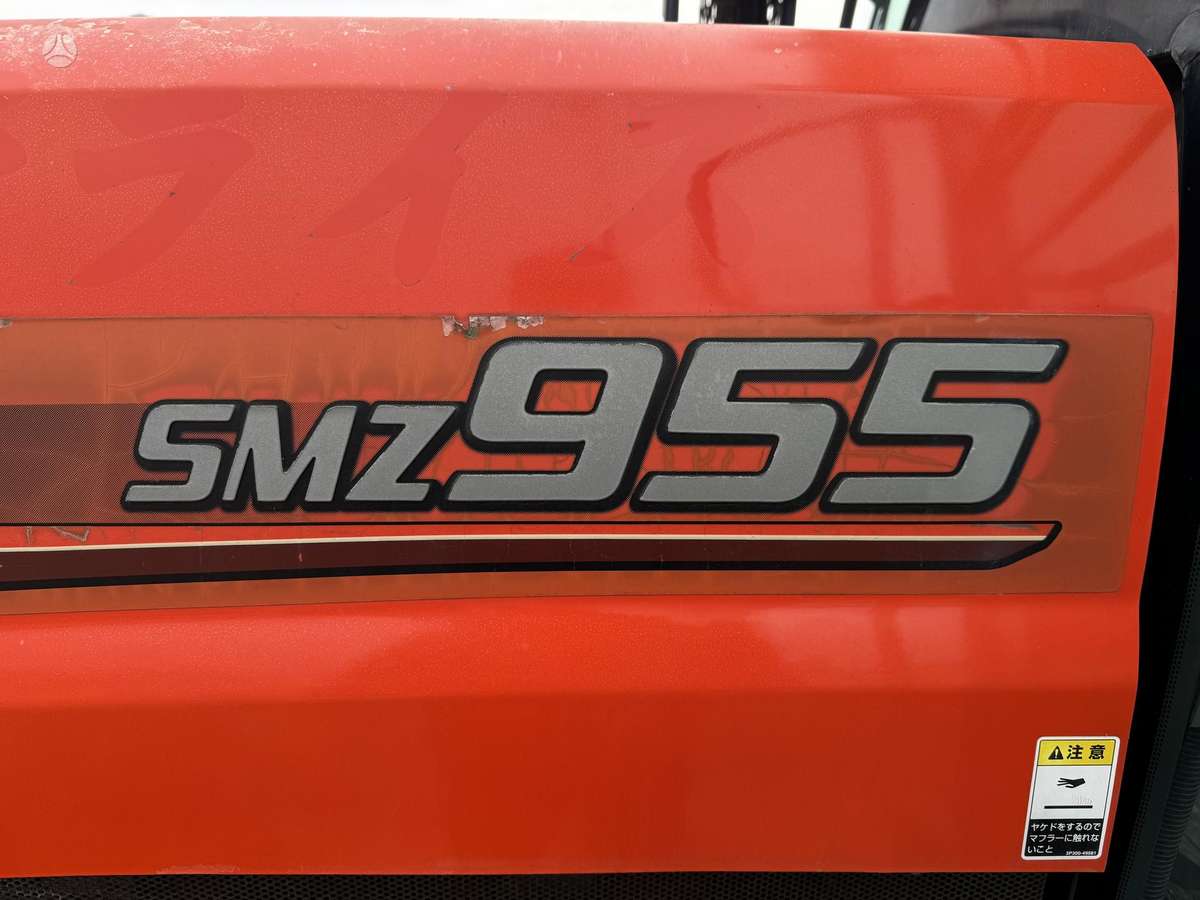 Kubota SMZ955, tractors